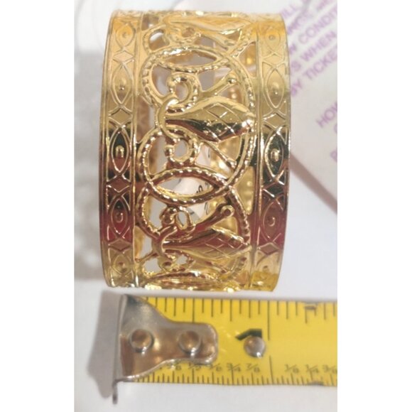 Vintage Set of 18 Gold Tone Metal Napkin Rings With Etched Design 1.75x1" NEW - Picture 11 of 12